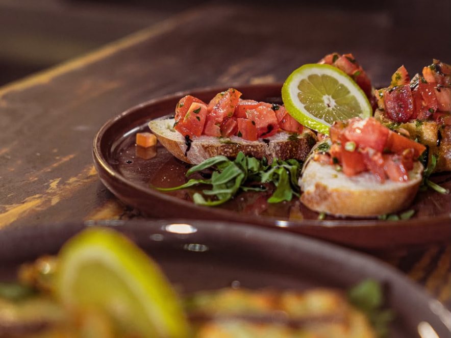 Antipasti met bruschetta